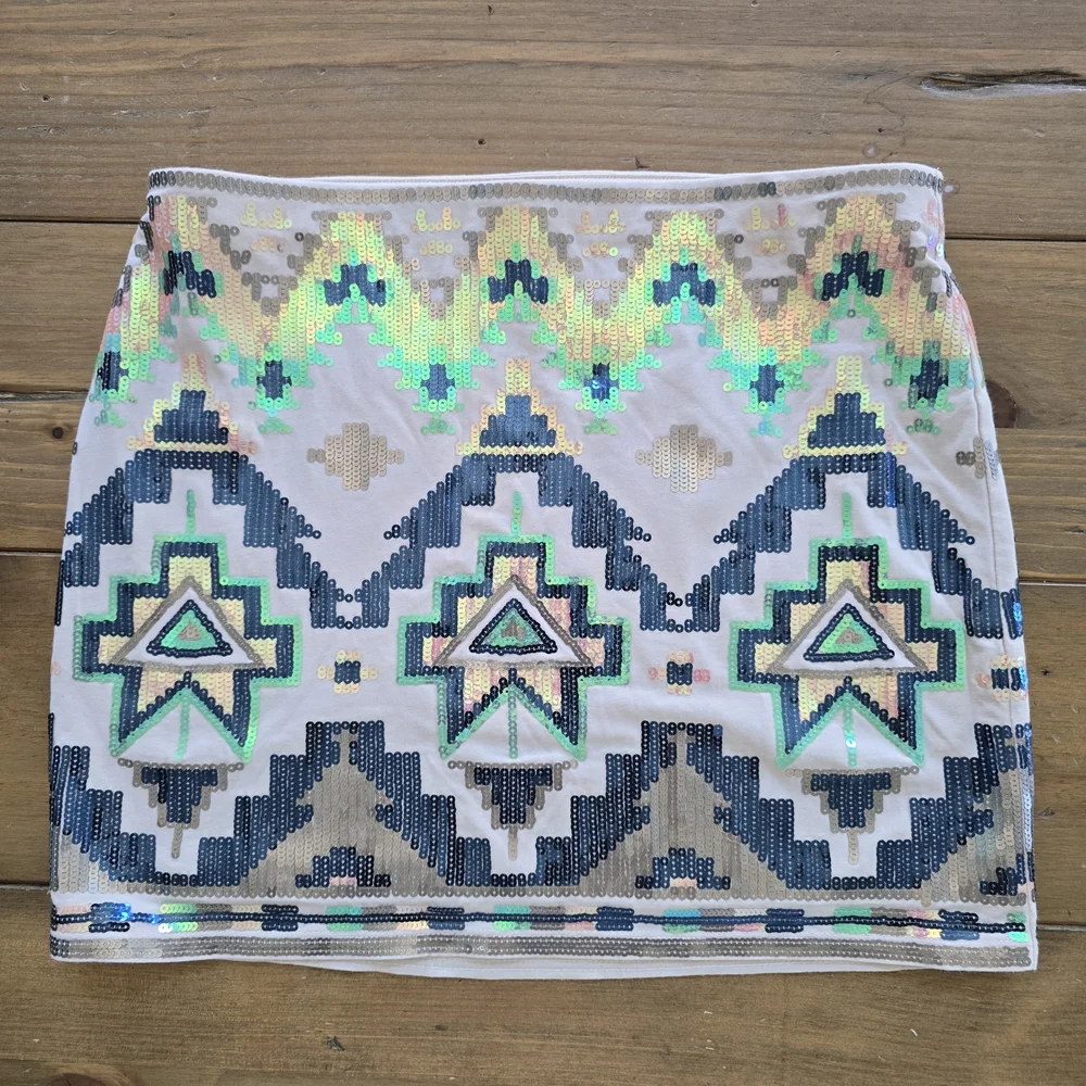 Express Aztec Multicolor Geometric Mini Skirt - Picture 2 of 8